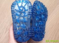 Нові босоніжки для хлопчика