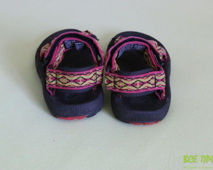 Босоніжки Teva