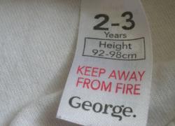 Футболка на девочку George. 2-3 года.  Куплена в Англии