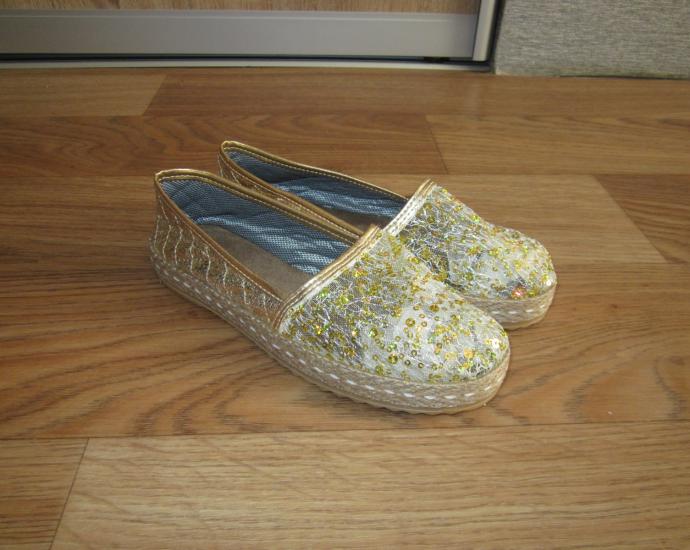 Балетки - тапочки - эспадрильи женские золото