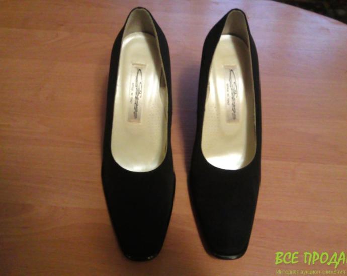 Туфли новые 38,5 размер. Италия