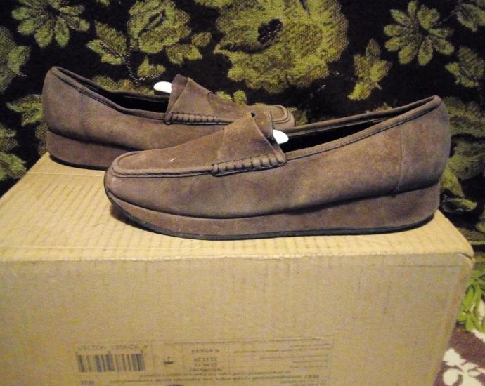 Кожаные туфли.в хорошем состоянии.размер 39.стелька 25 см.