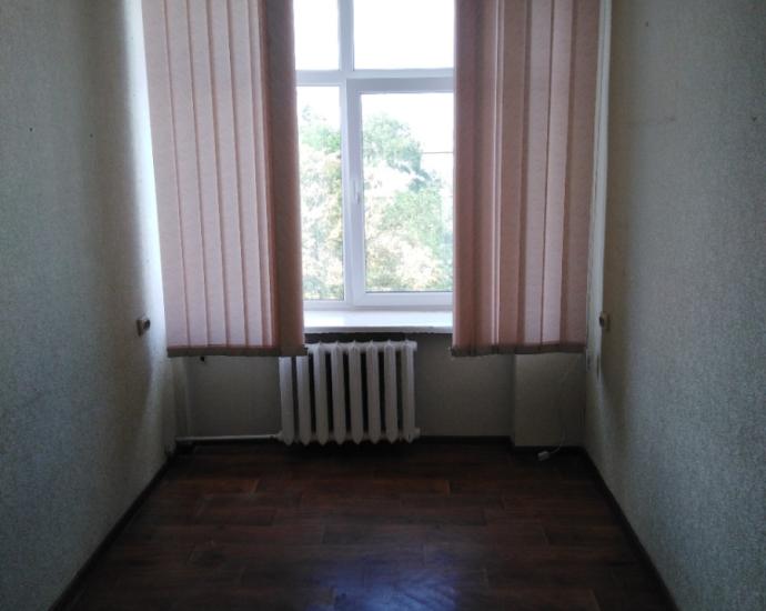 Аренда офиса кабинетная система (100 -150 - 200 м/2) в Центр Подола