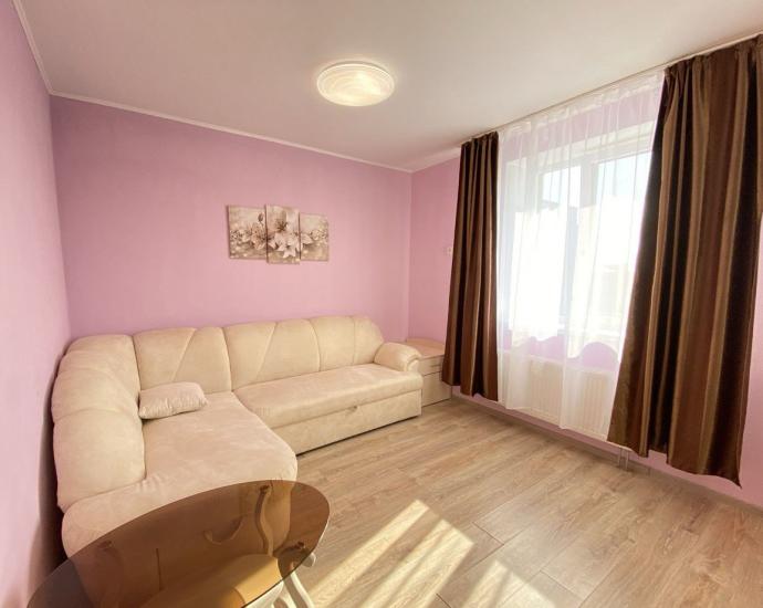 Сдам 2х кiмн кв-ру в центрi по вул.Шевченко 6800грн/міс