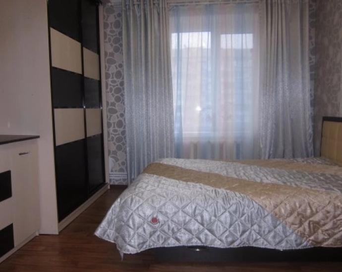 Сдам 2-х кiмн. кв-ру в центрi по буль. Шевченко 6800 грн/міс