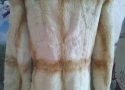 Полушубок бежевого цвета