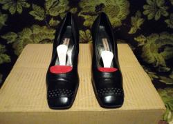 Кожаные женские туфли.в хорошем состоянии.размер 41.стелька 26,5 см.