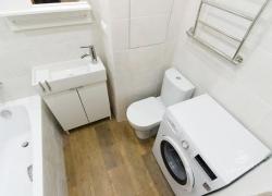 Сдам 2-х кiмн. кв-ру в центрi по вул. Першотравнева 5800грн/міс